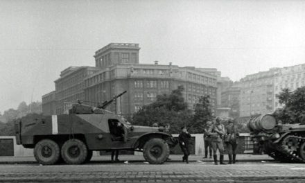 Praha 7 připomíná výstavou fotografií události srpna 1968