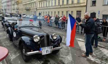 Cíl soutěže 1000 mil československých bude i letos na Letné