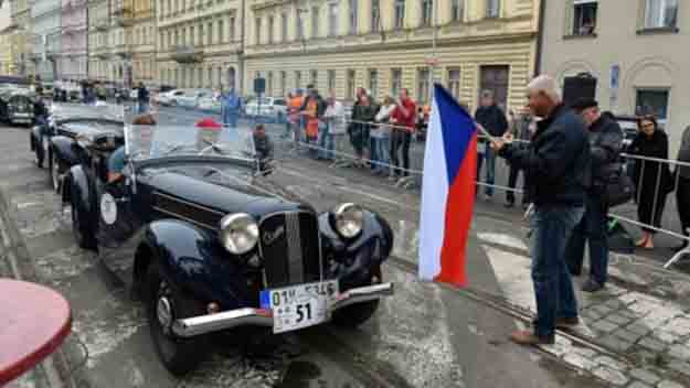 Cíl soutěže 1000 mil československých bude i letos na Letné