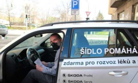 Pečovatelské centrum získalo pomoc při rozvozu pro seniory
