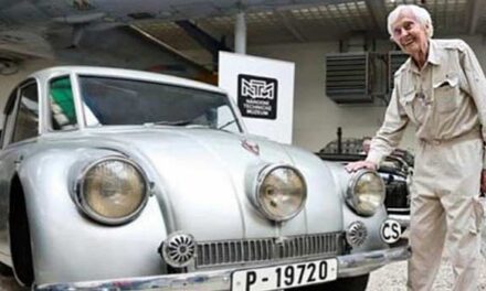 Tatra 87 cestovatelů Hanzelky a Zikmunda osiřela