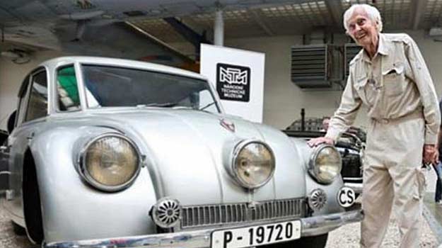 Tatra 87 cestovatelů Hanzelky a Zikmunda osiřela